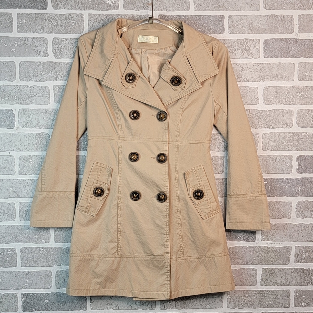 Form Fitting Mid Length Shorter Faux Double Brested Trench Coat Women's Unsized